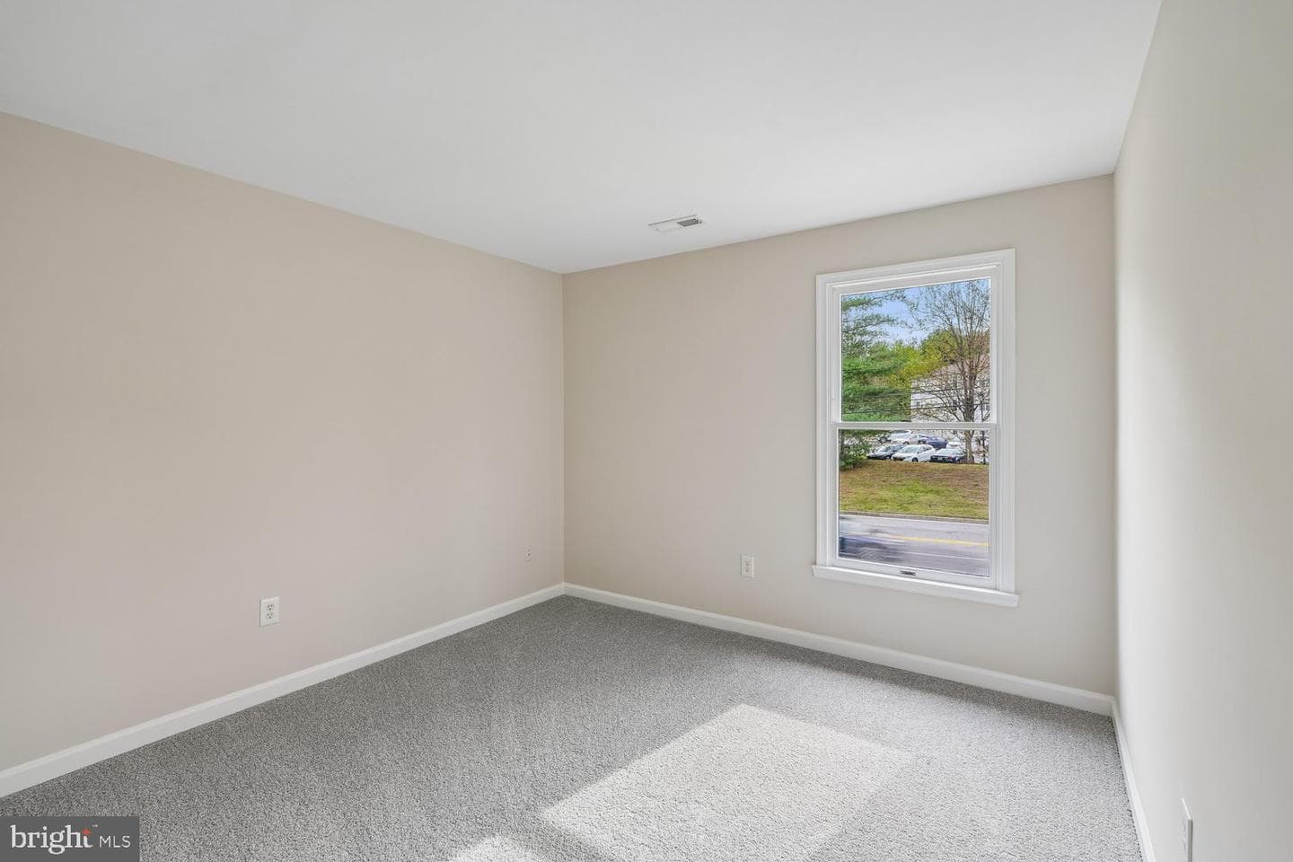 9955 Guilford Road photo 19