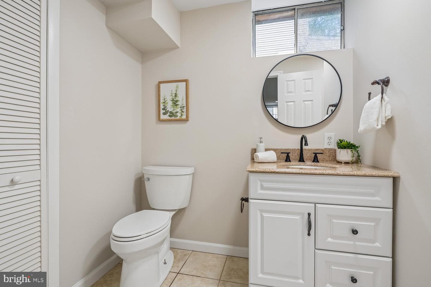 9955 Guilford Road photo 28