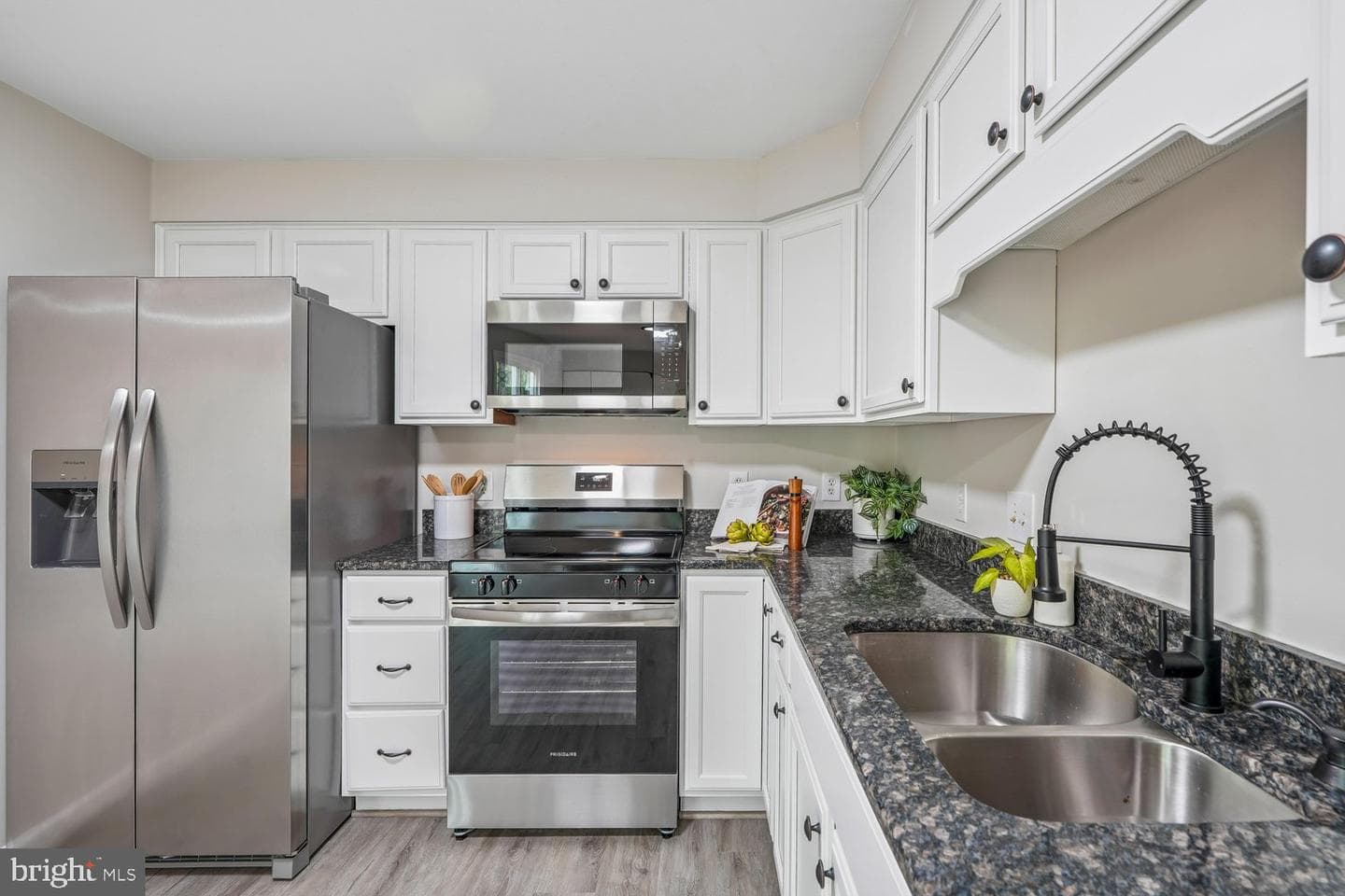 9955 Guilford Road photo 6