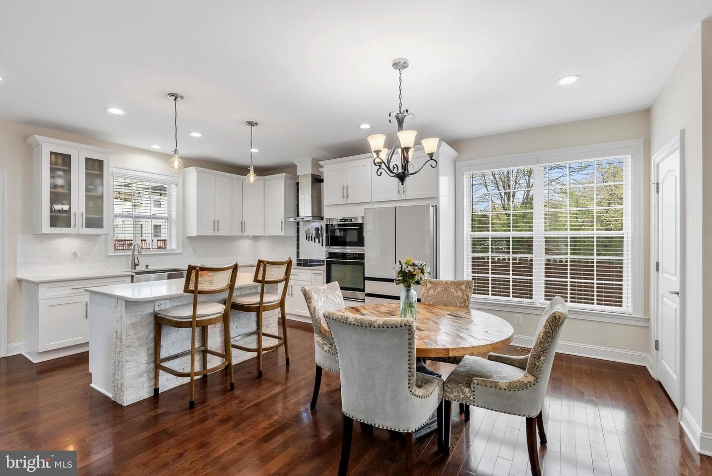 9316 All Saints Road photo 10