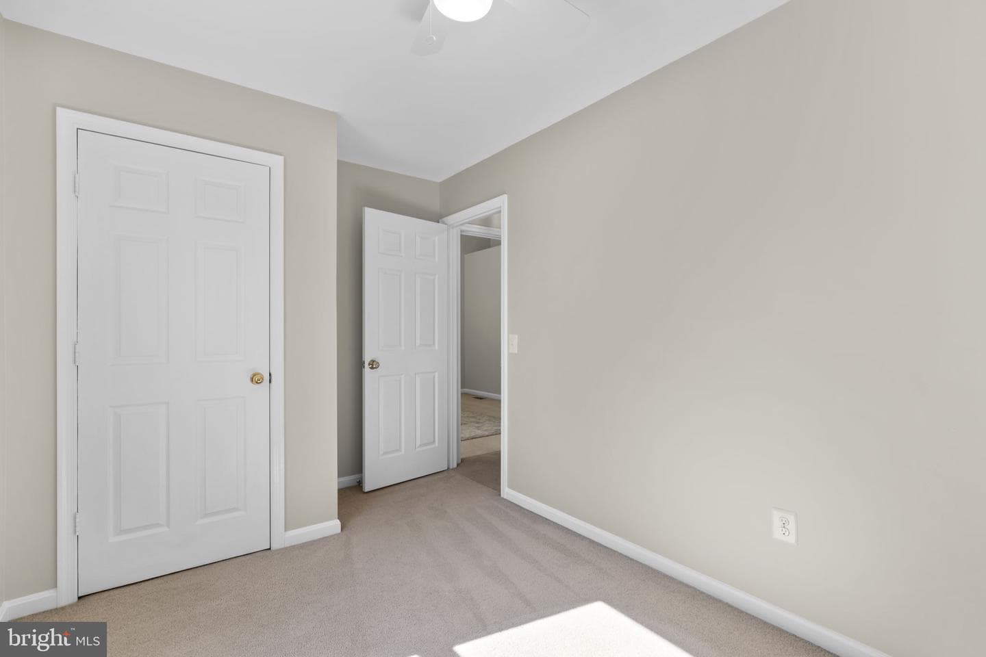8525 Trail View Drive photo 32