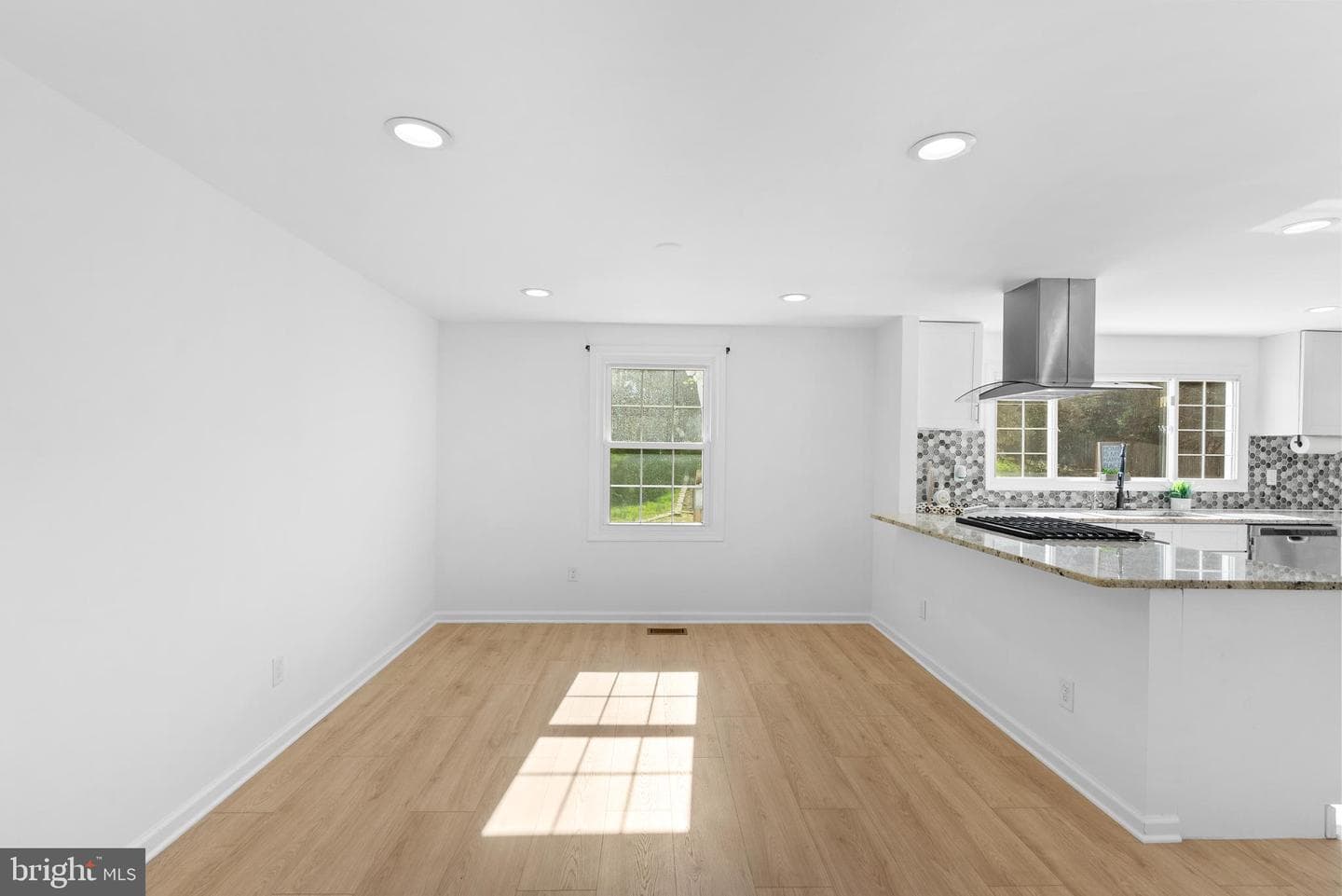 5637 High Tor Hill photo 8