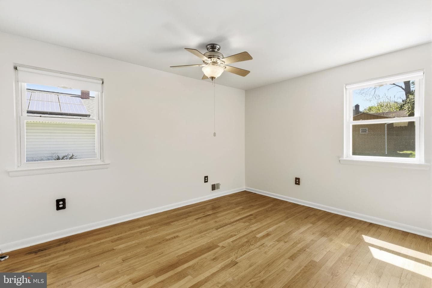 9827 Robinson Boulevard photo 13