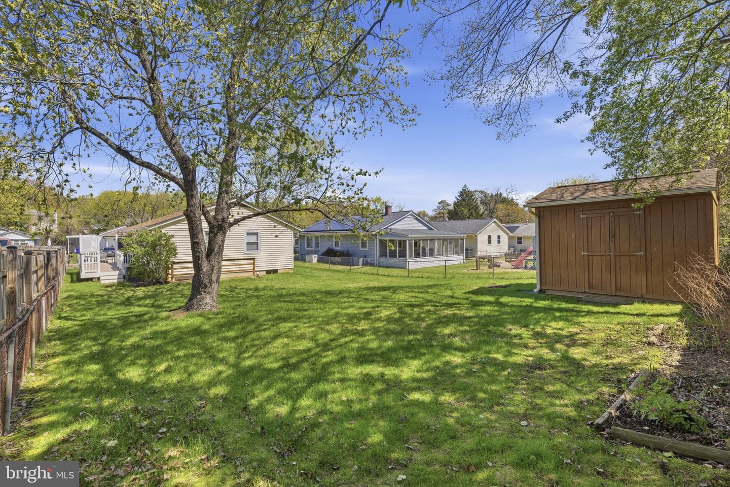 9827 Robinson Boulevard photo 27