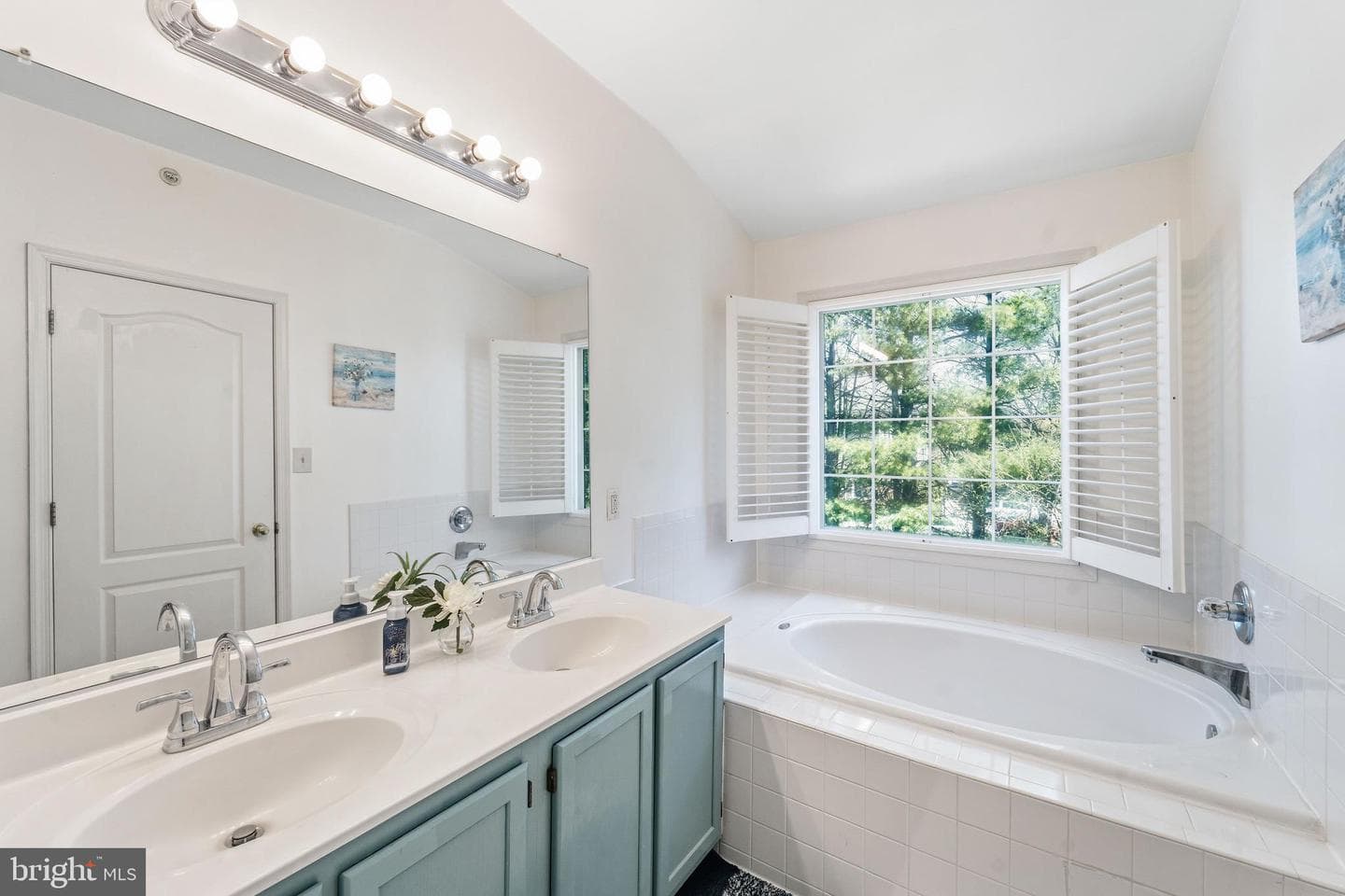 4940 Lee Farm Court #94 photo 24
