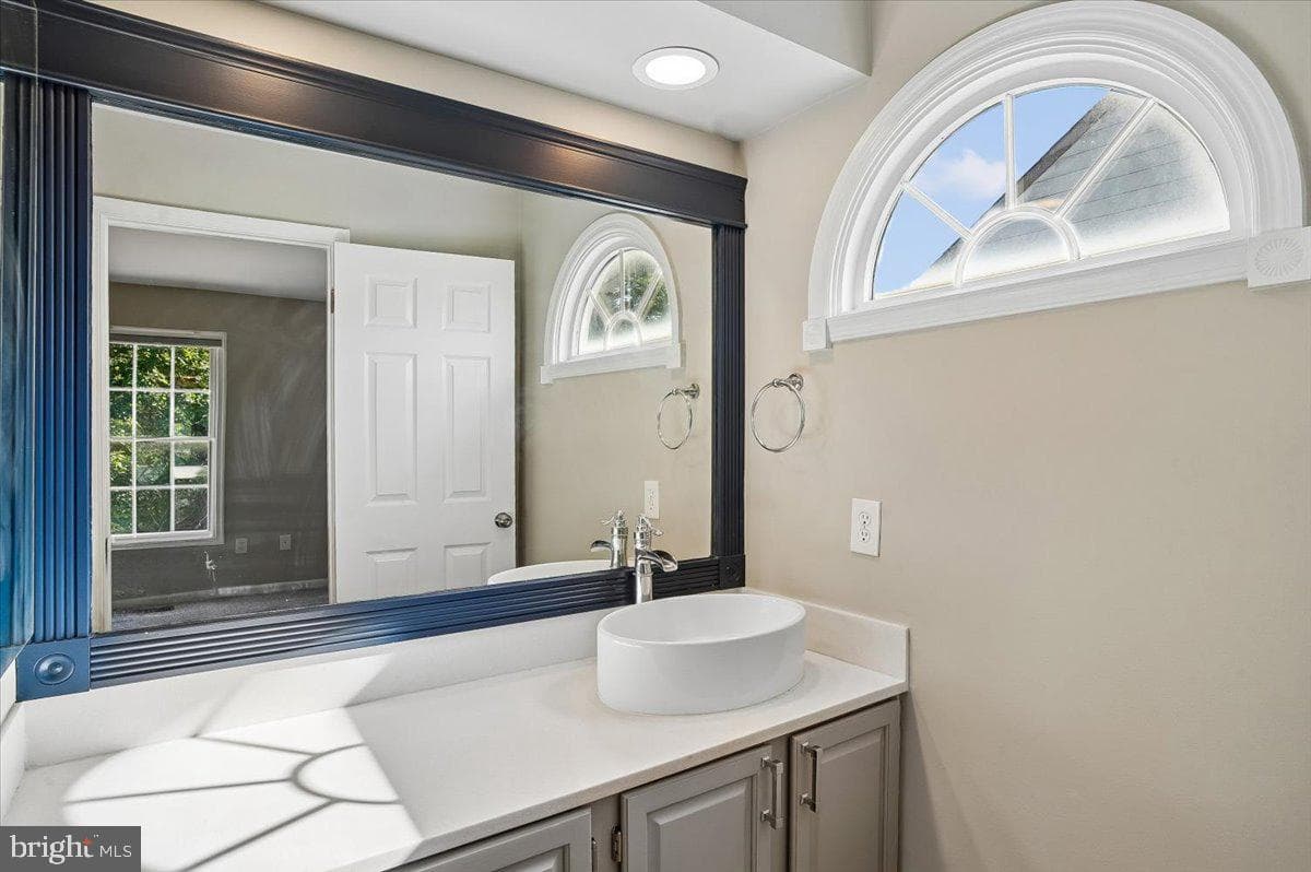 9329 Kendal Circle photo 15