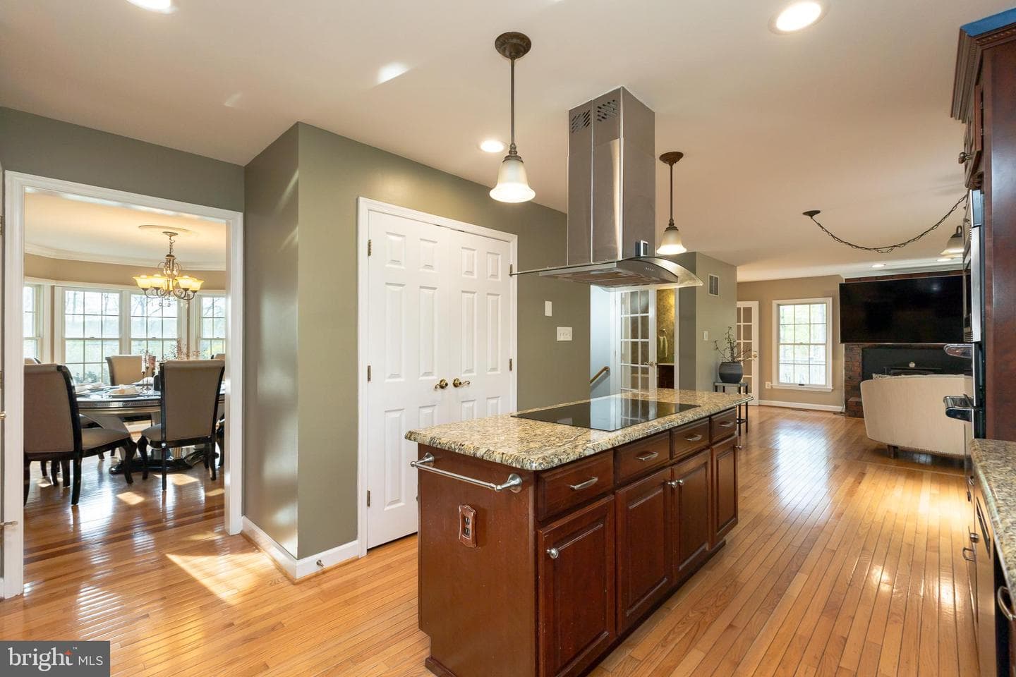 13576 Highland Road photo 49
