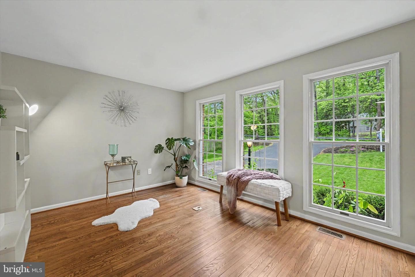 8033 Crest Rd photo 5