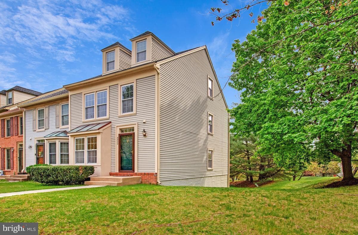 8800 Birchwood Way photo 2