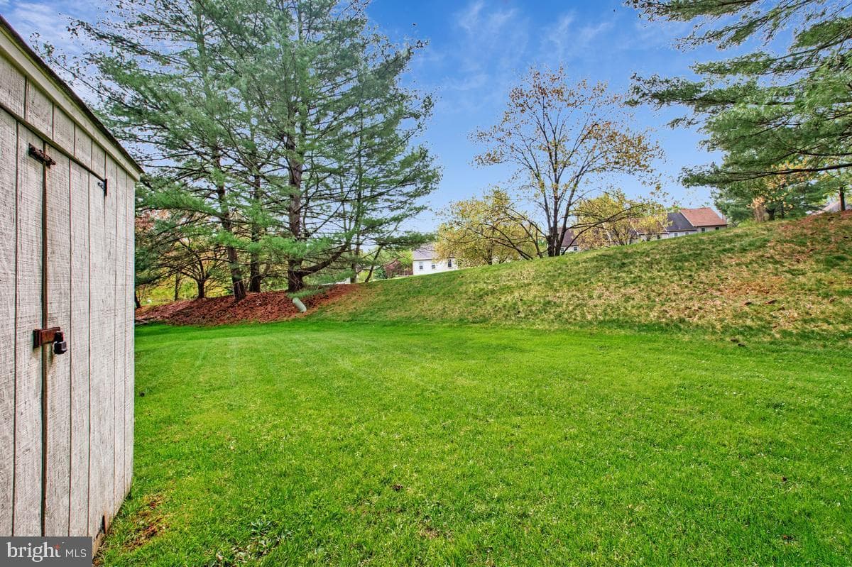 8800 Birchwood Way photo 36