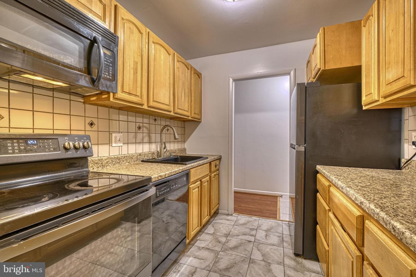 10551 Twin Rivers Road #b-2 photo 4