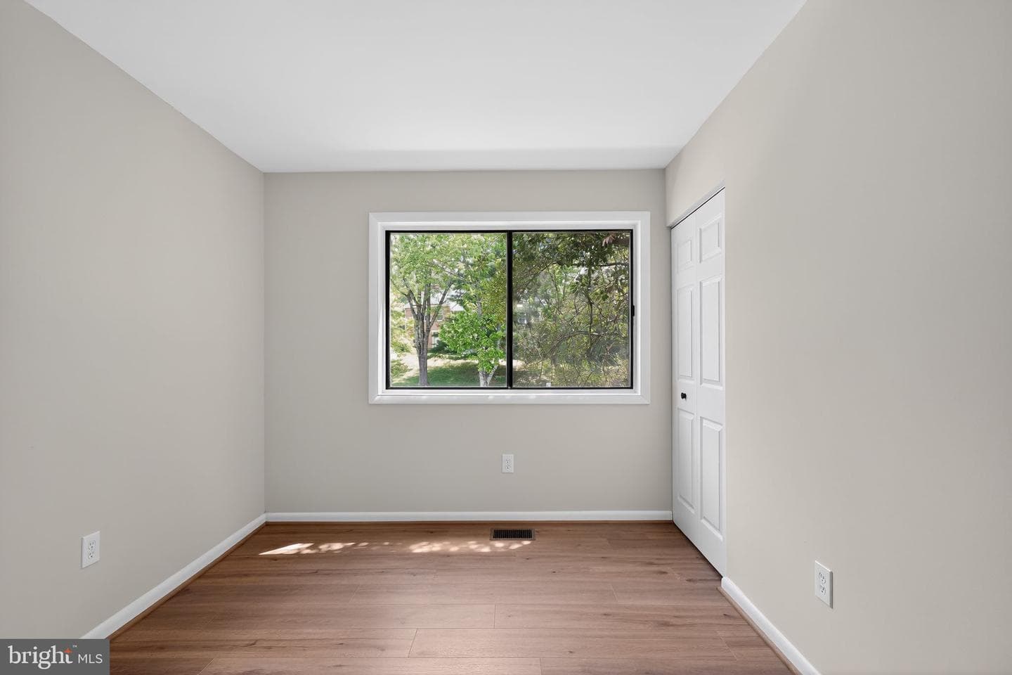 9492 Timesweep Lane photo 30