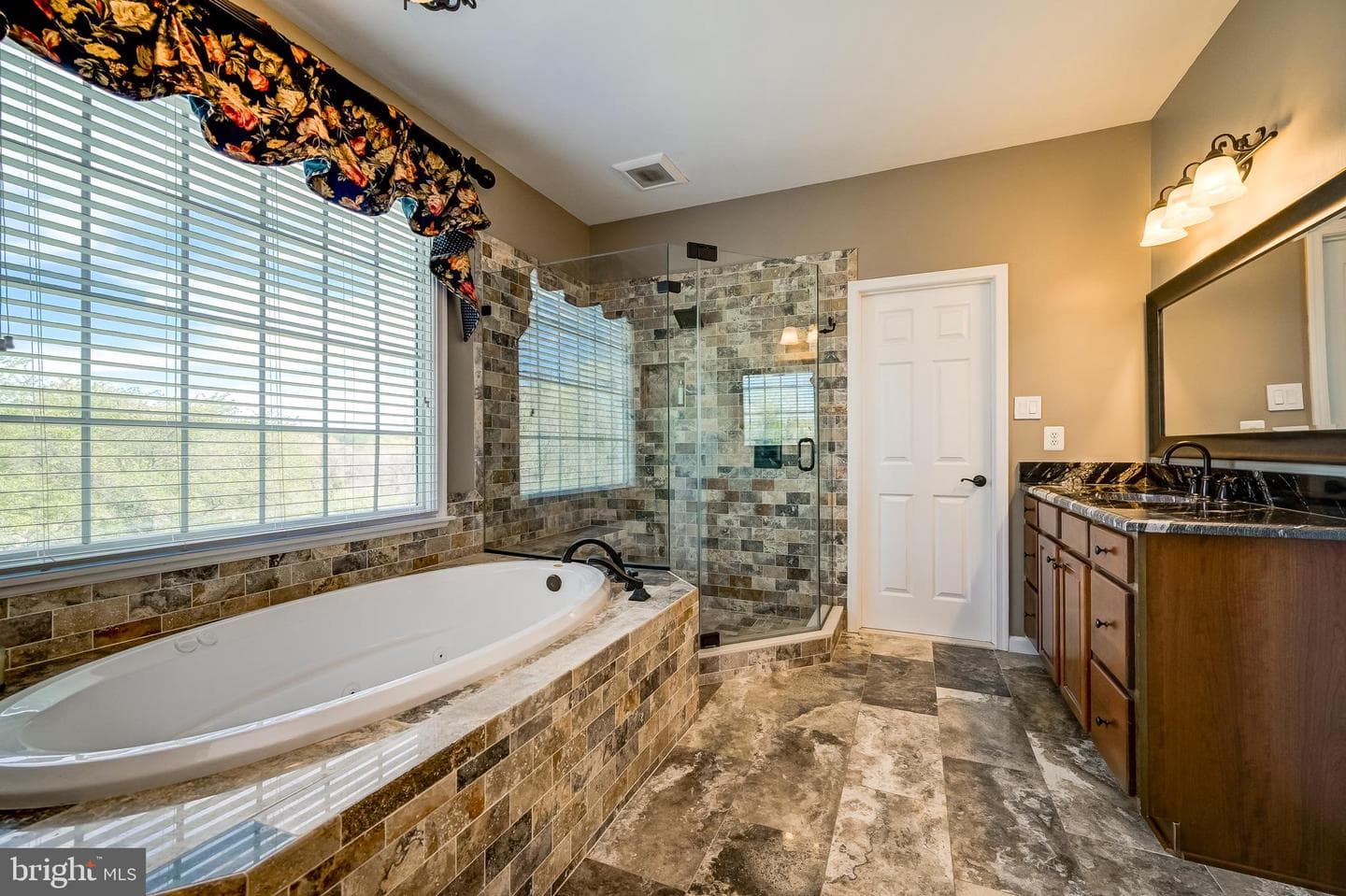 12850 Highland Road photo 33