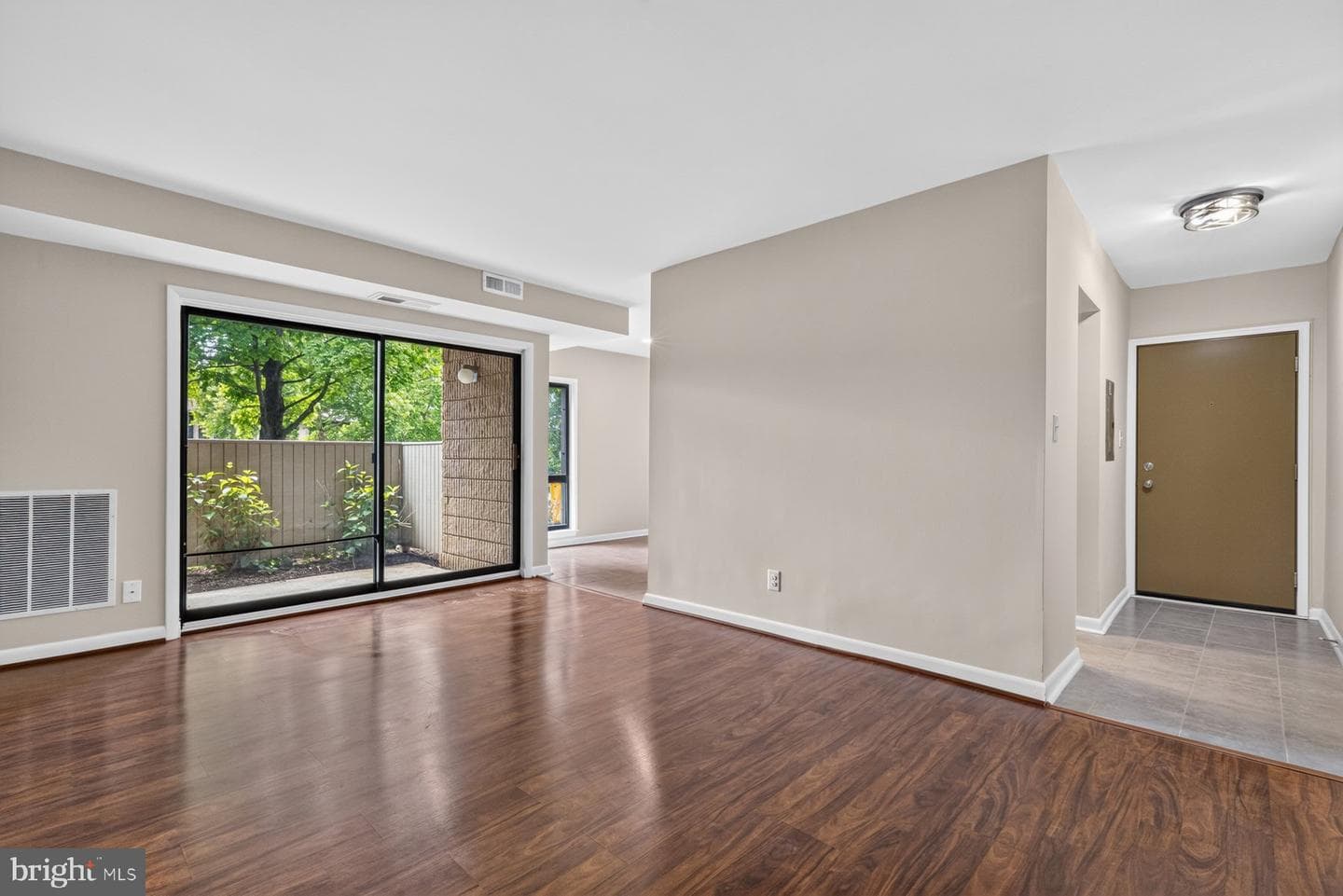 6079 Majors Lane #4 M4 photo 3