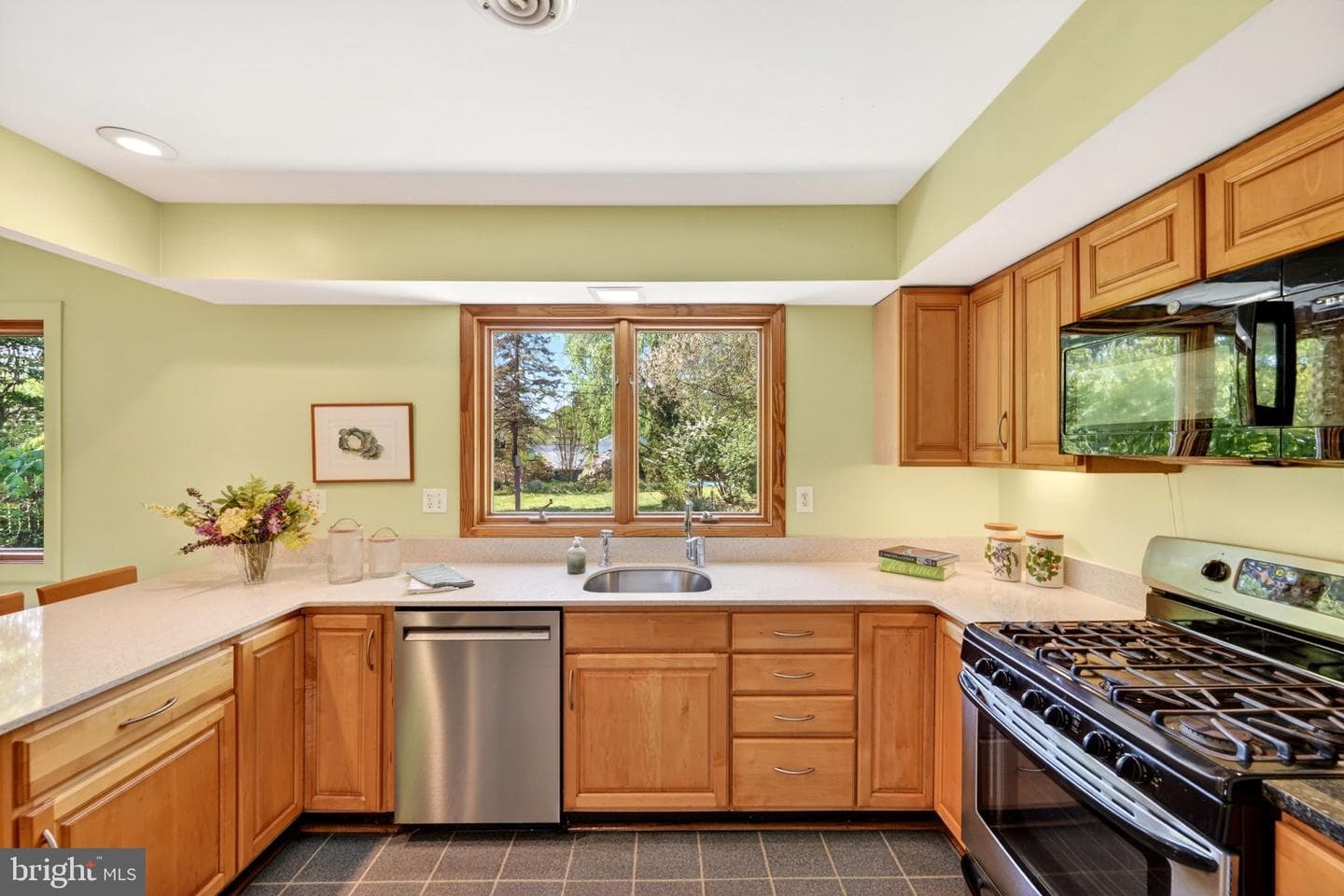 9221 Spring Valley Road photo 23