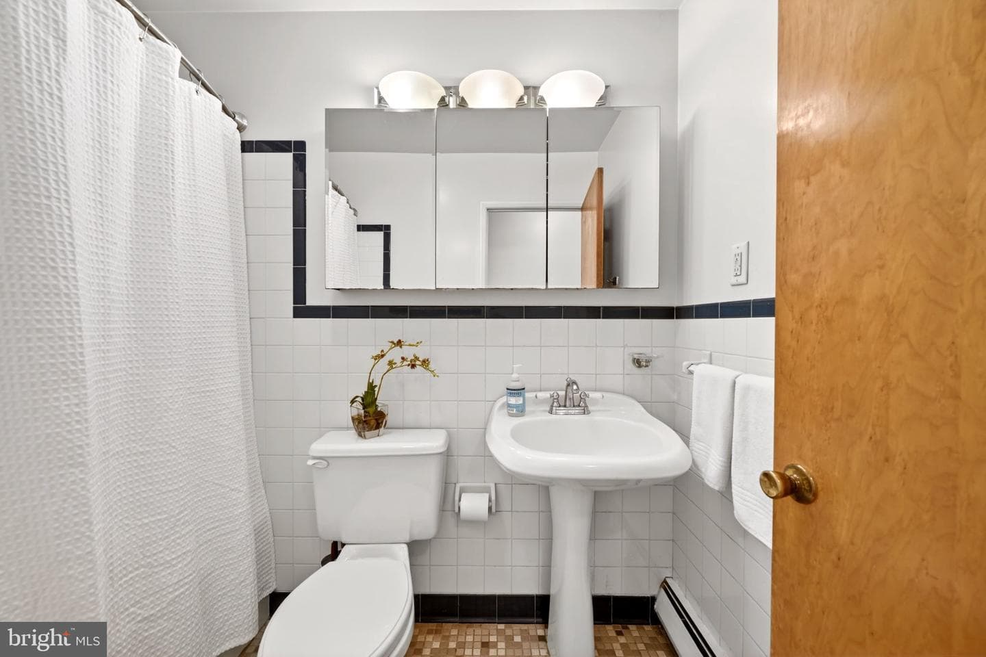 9221 Spring Valley Road photo 38