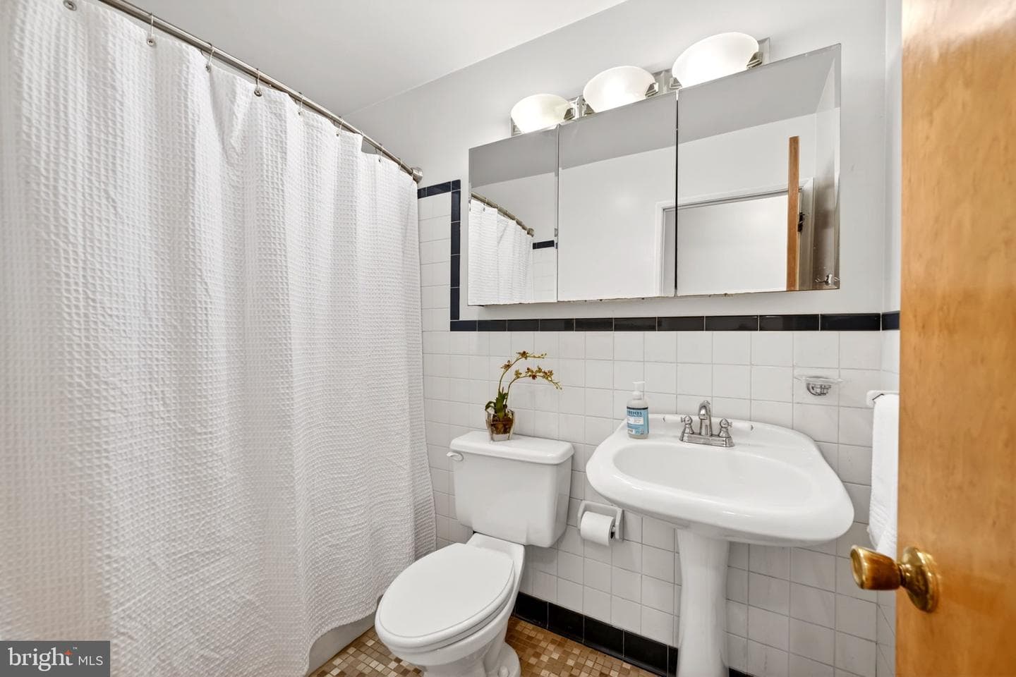 9221 Spring Valley Road photo 39