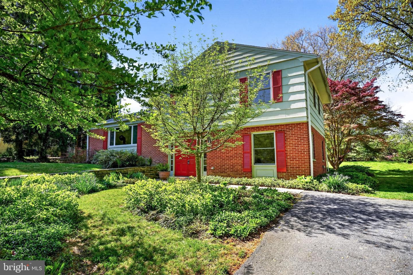 9221 Spring Valley Road photo 6