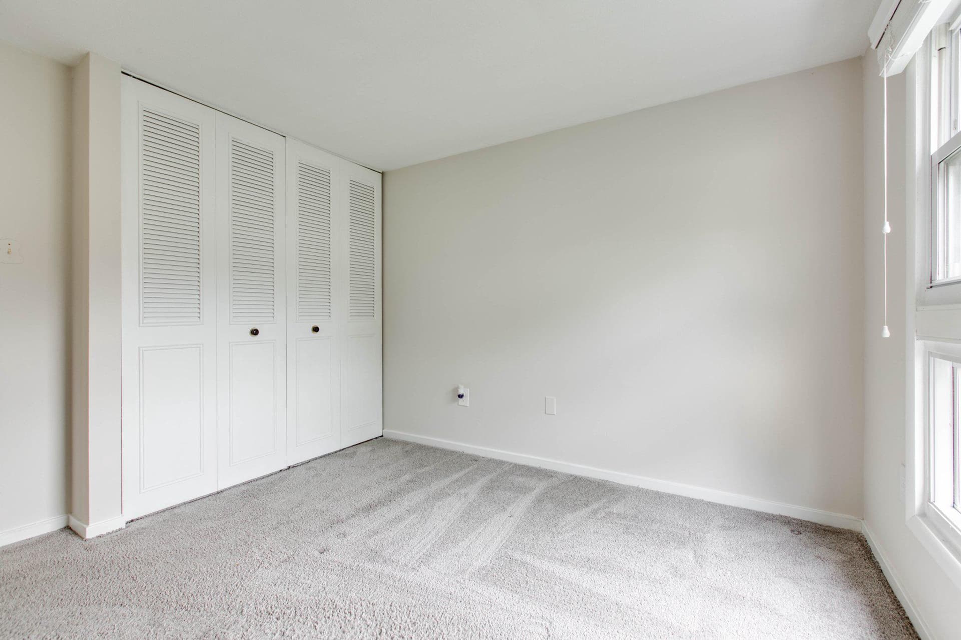 6668 Buckstone Court photo 25
