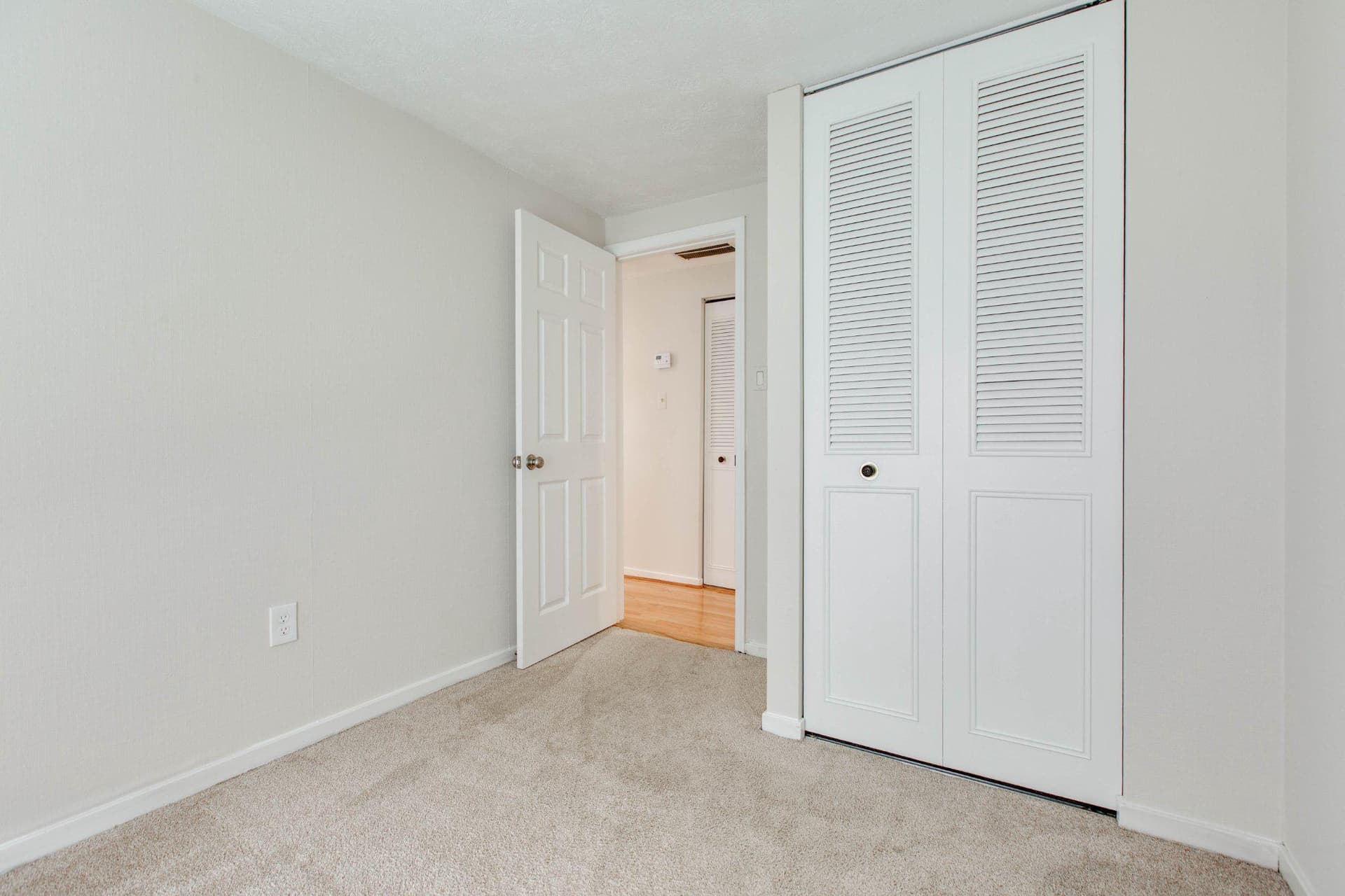 6668 Buckstone Court photo 29