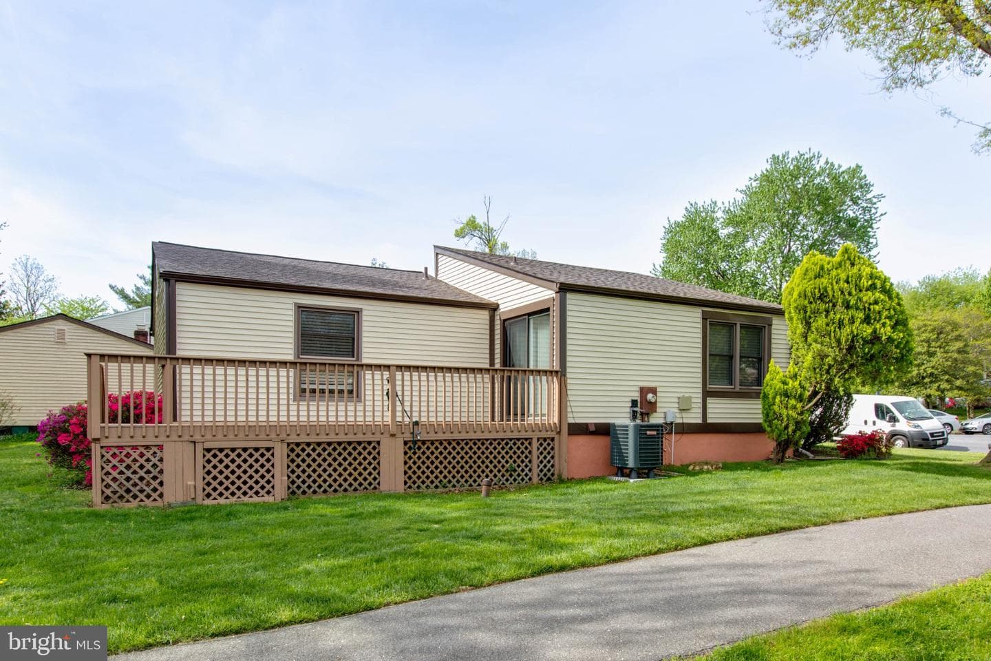 6668 Buckstone Court photo 46