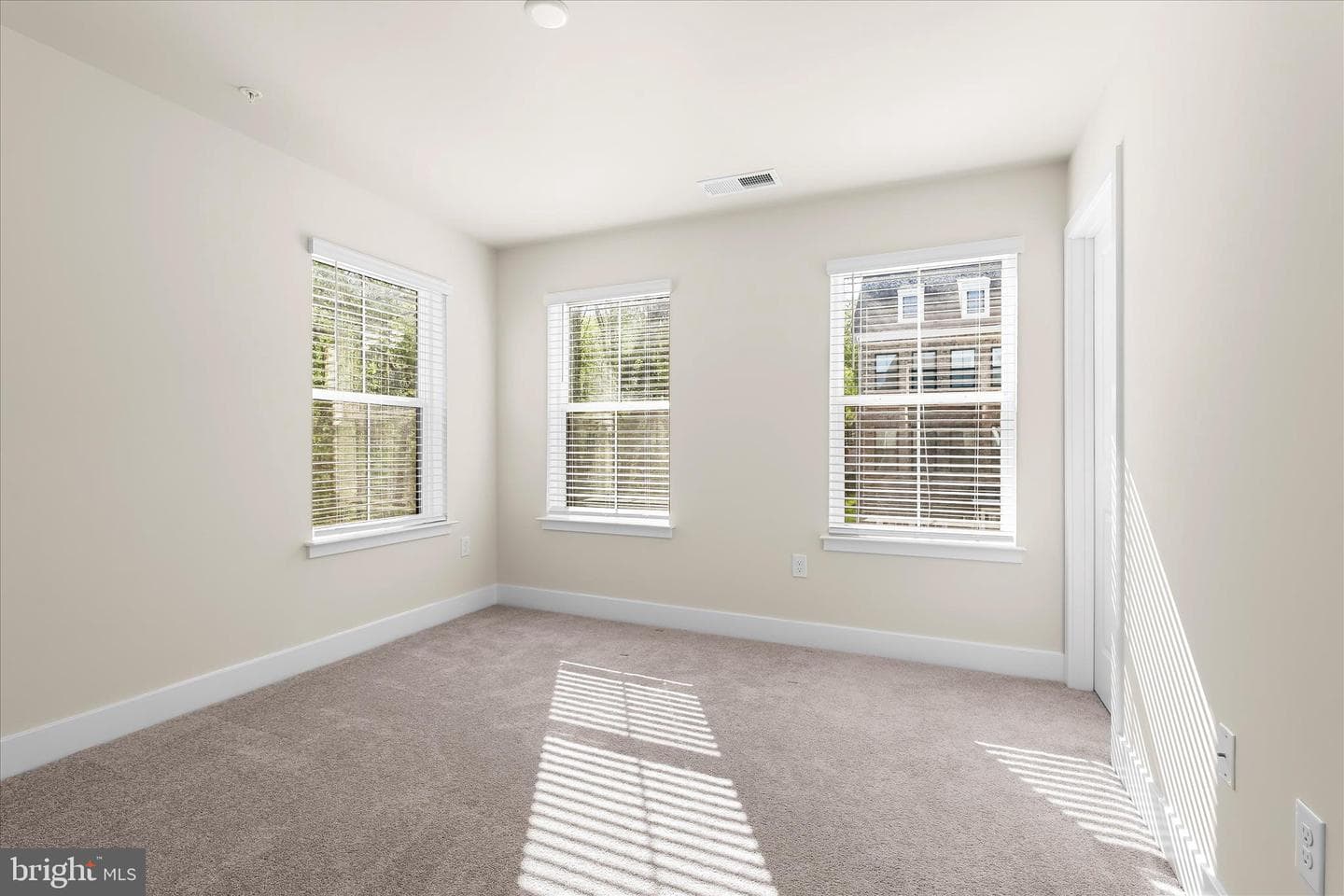 11809 Summer Woods Pl photo 32