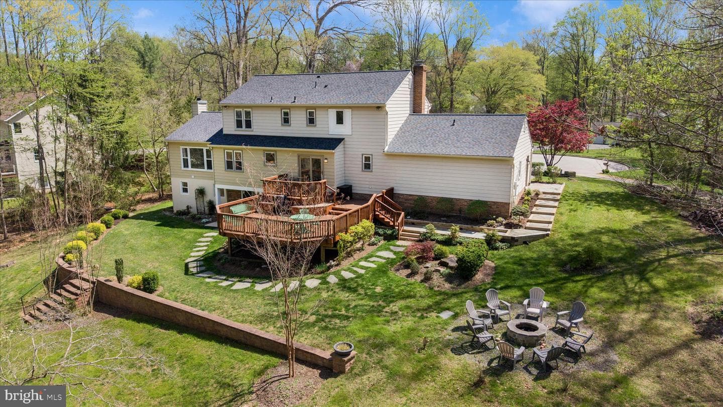 10718 Moosberger Court photo 2