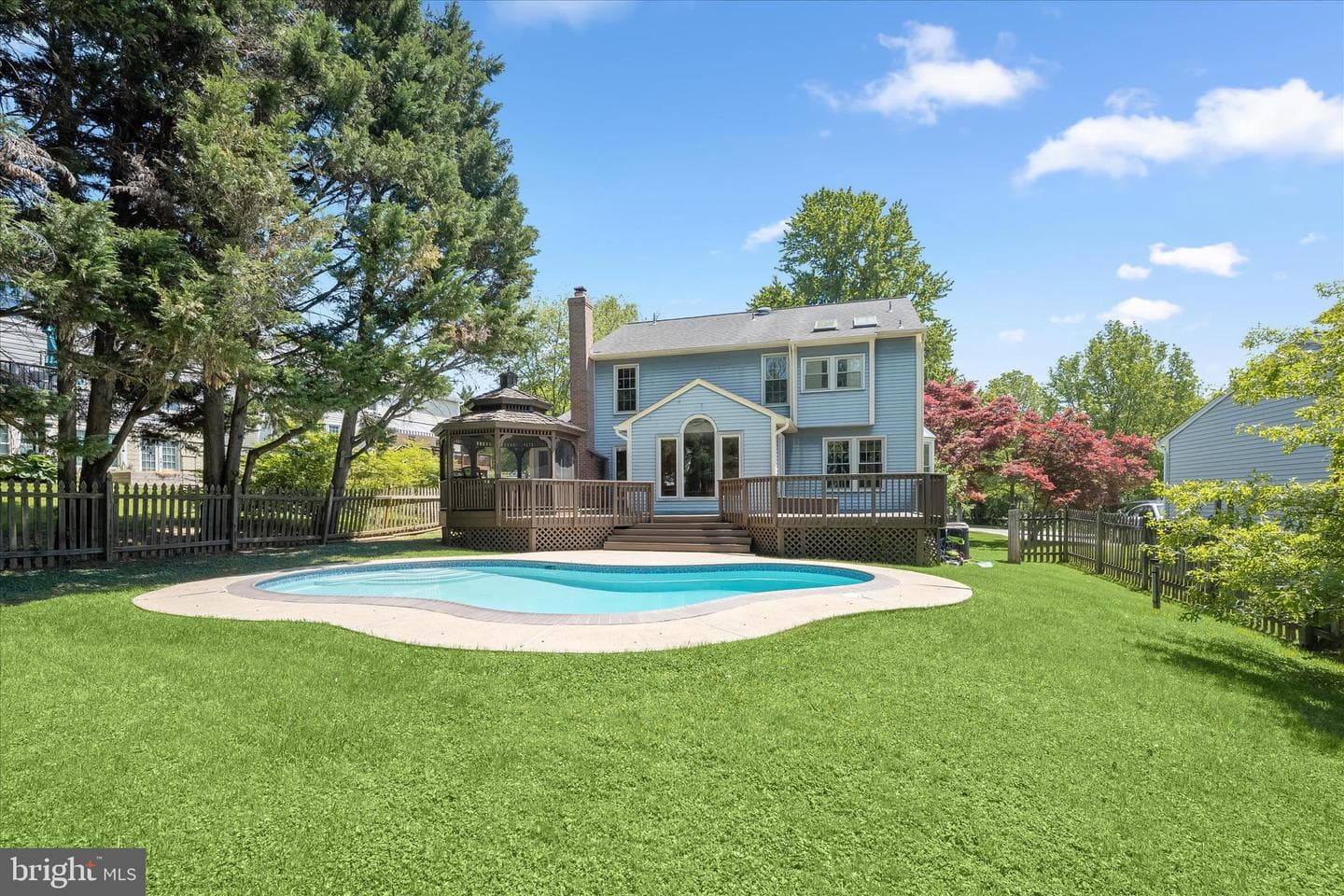8649 Goldenstraw Lane photo 2
