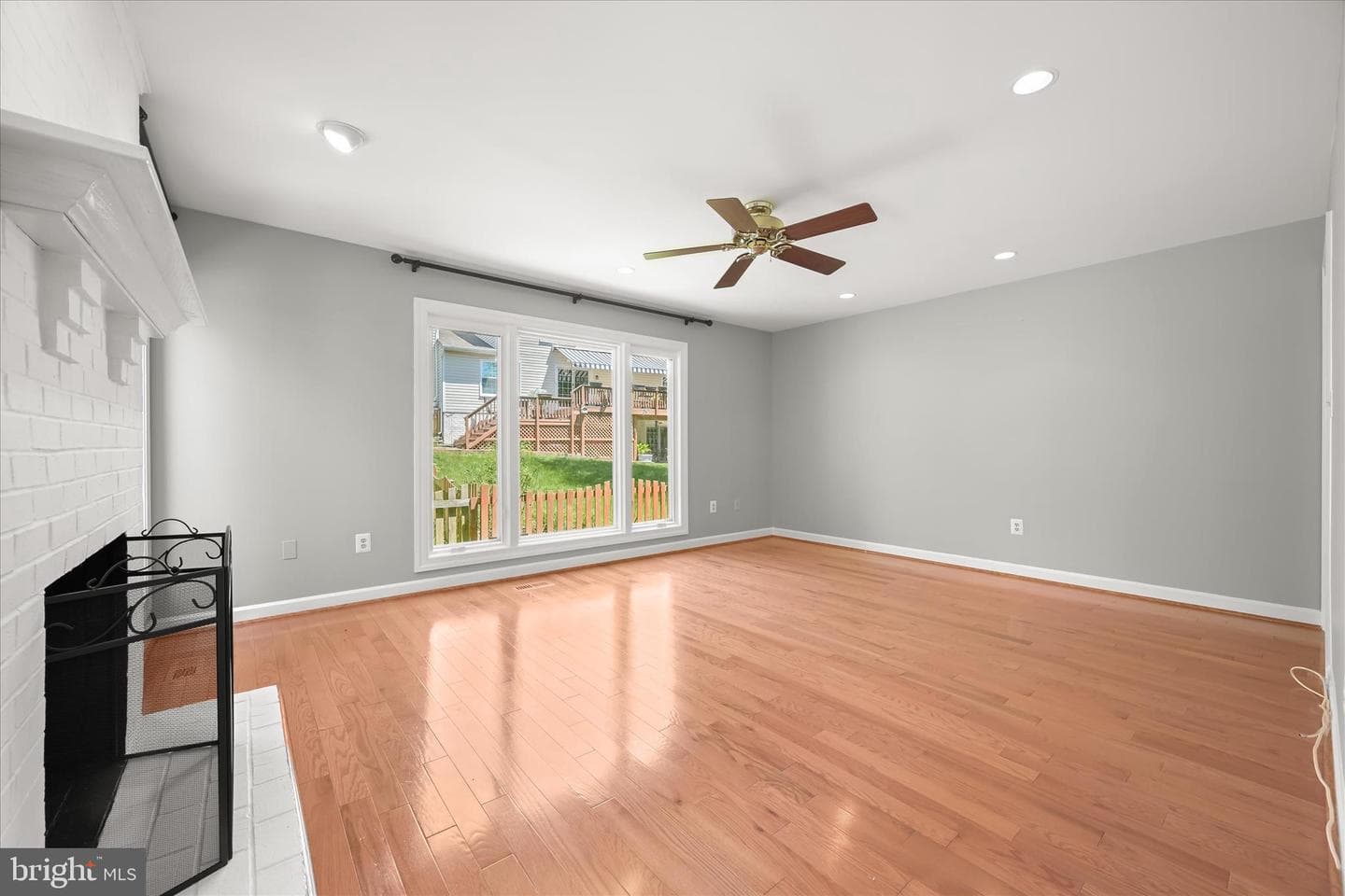 8649 Goldenstraw Lane photo 28