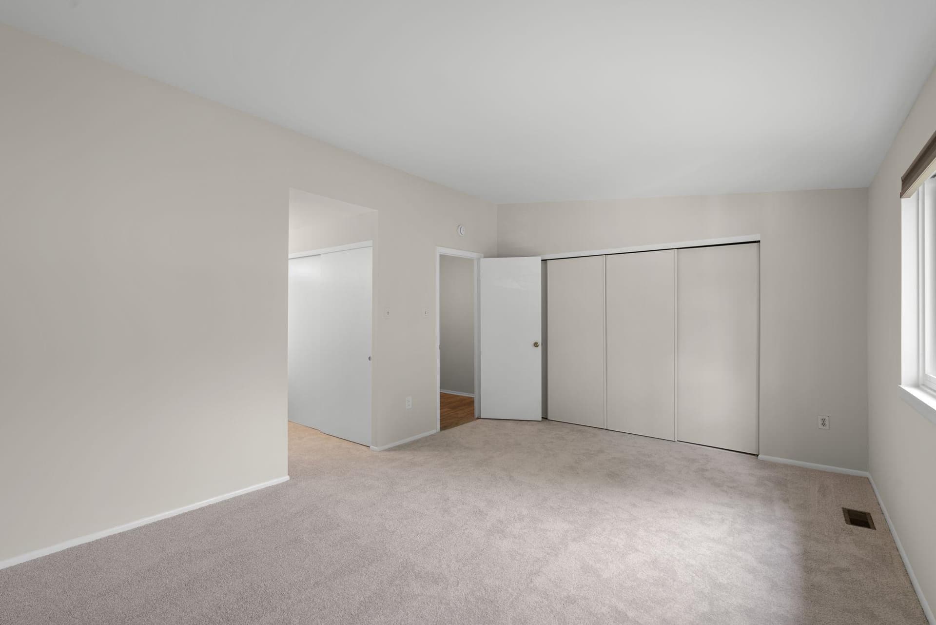 8902 Skyrock Court photo 25