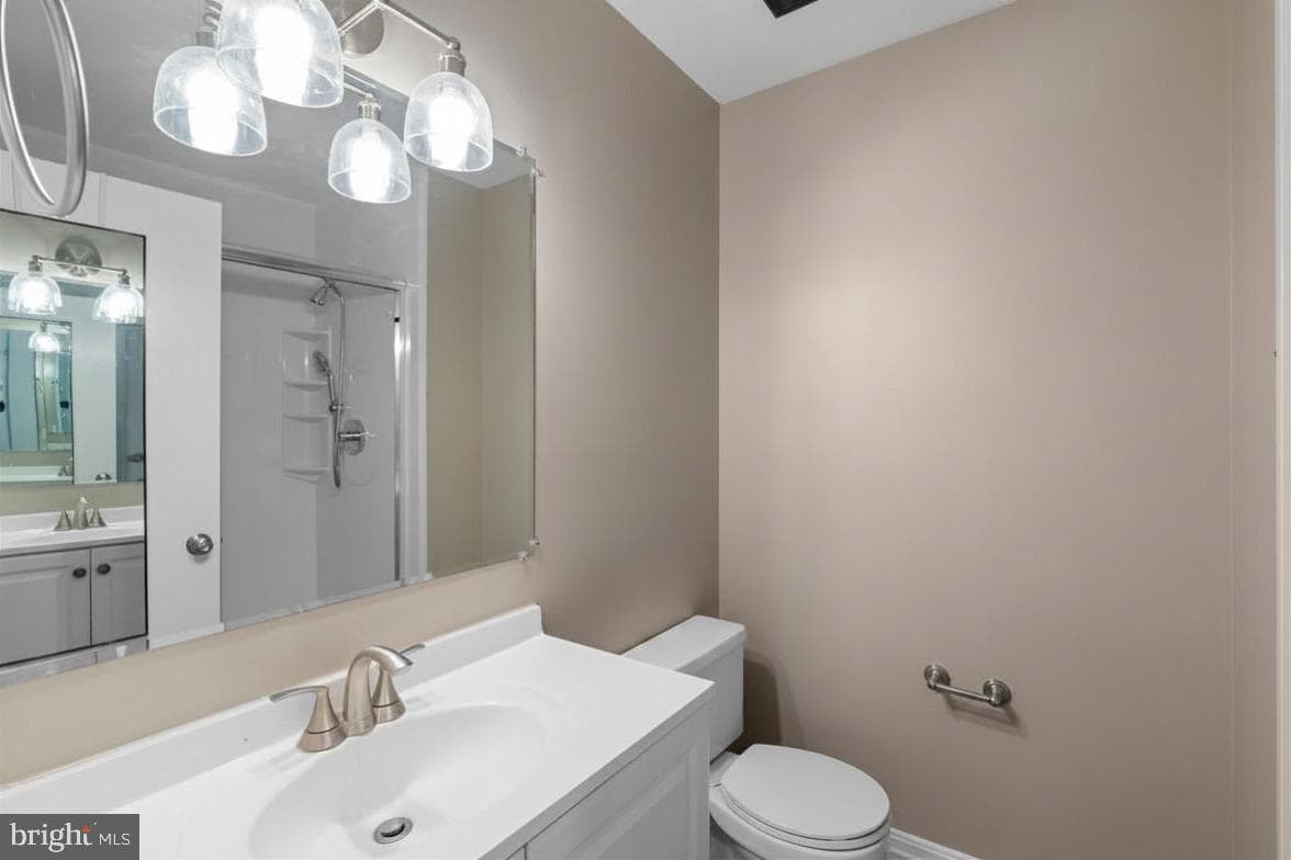 10314 College Square photo 21