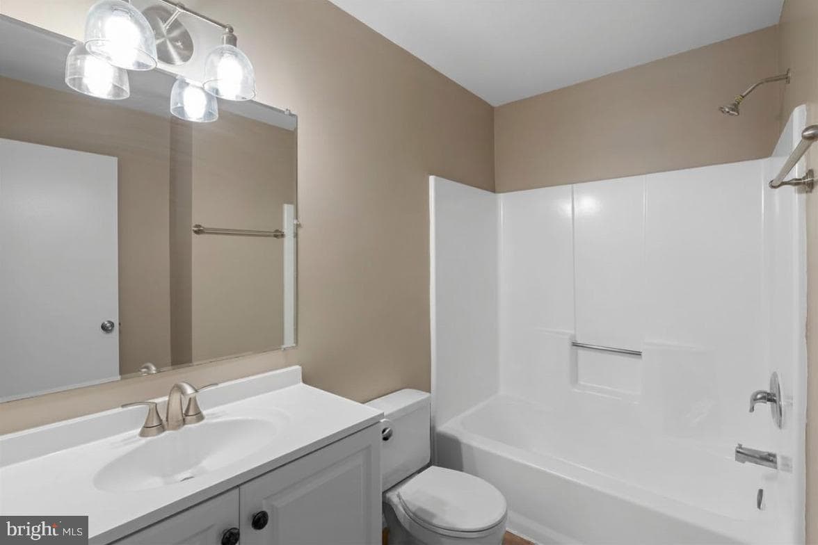 10314 College Square photo 32
