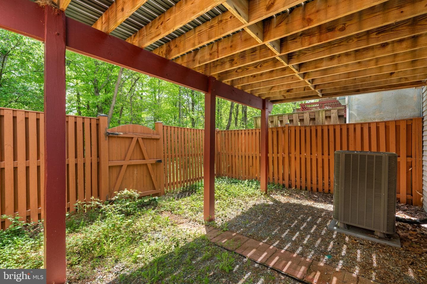 10314 College Square photo 39