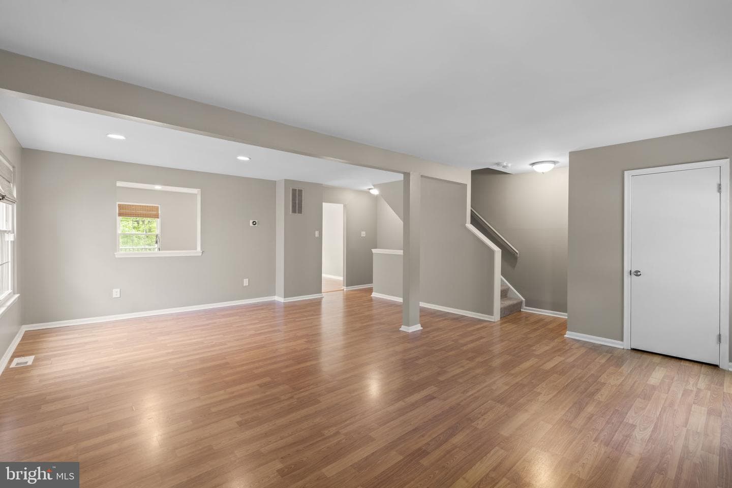 10314 College Square photo 6