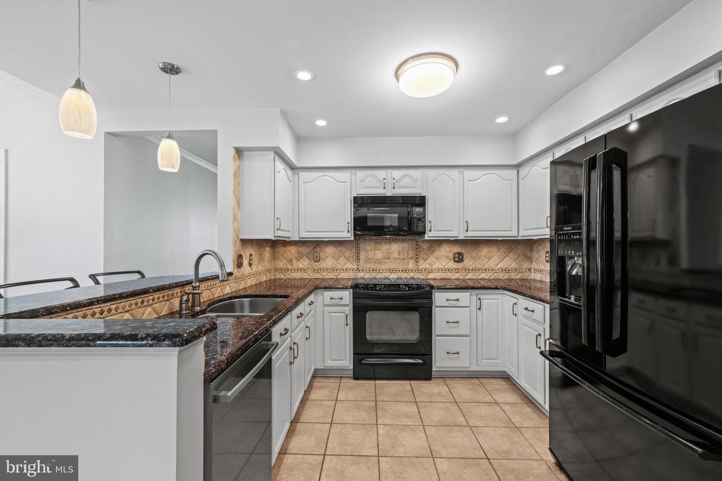 7713 Sandstone Court photo 11
