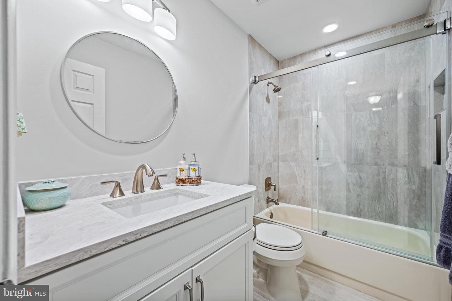 7713 Sandstone Court photo 27