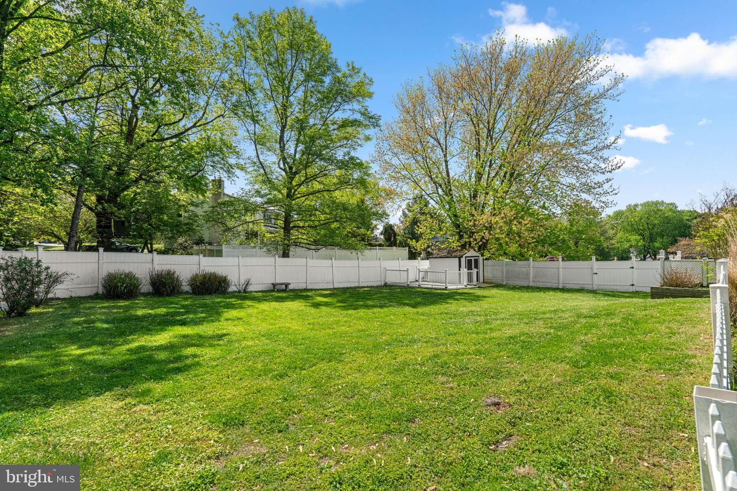 5008 Lake Circle W photo 42