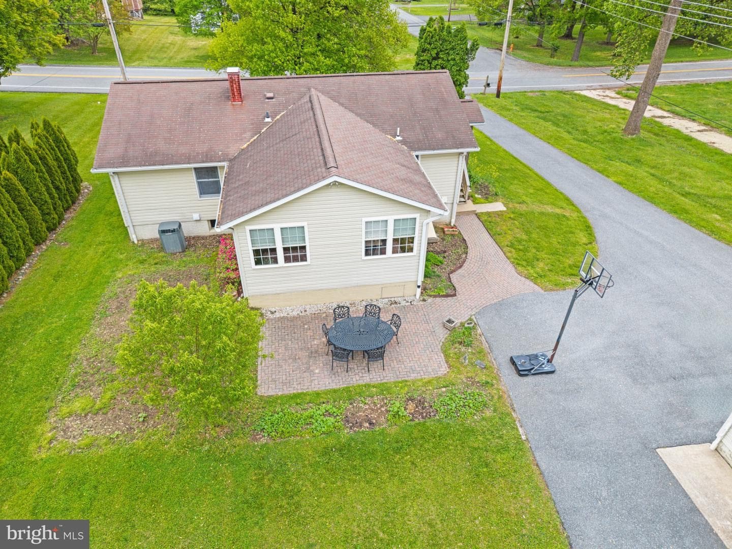 5034 Avoca Avenue photo 37
