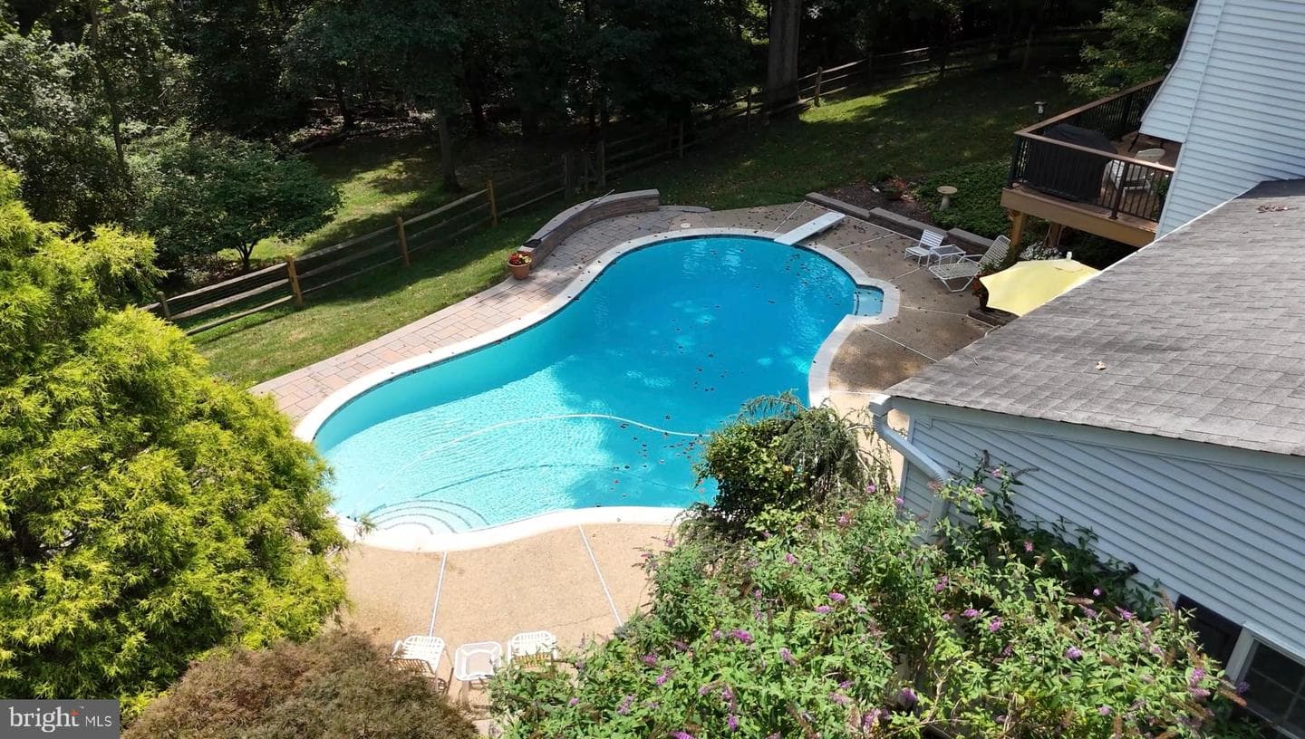5158 Durham Road W photo 57