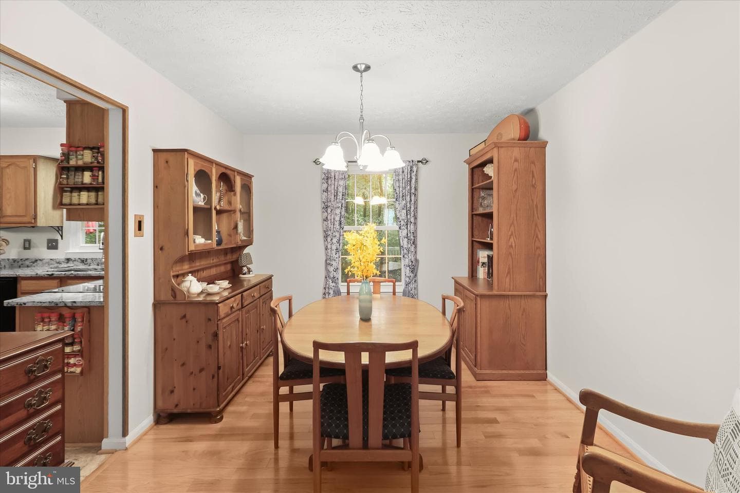 6424 Wesley Lane photo 8