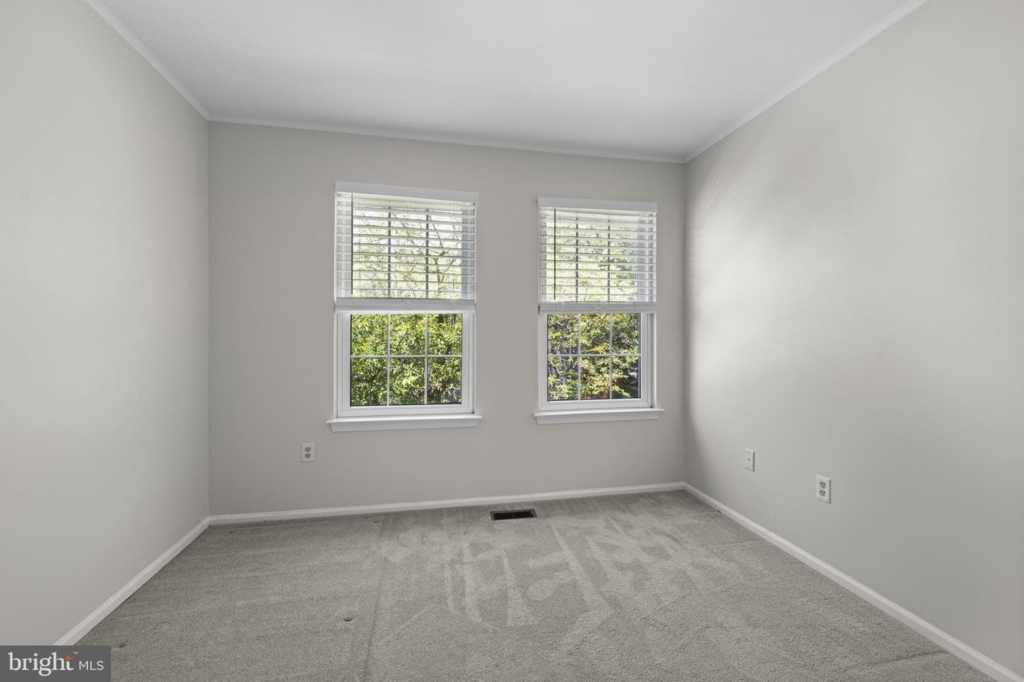 4731 Leyden Way photo 16