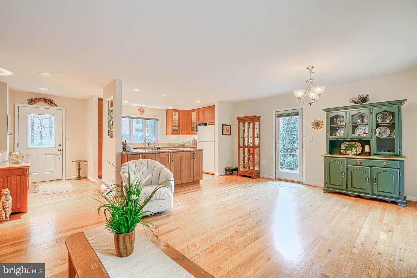 6706 Allview Drive photo 10