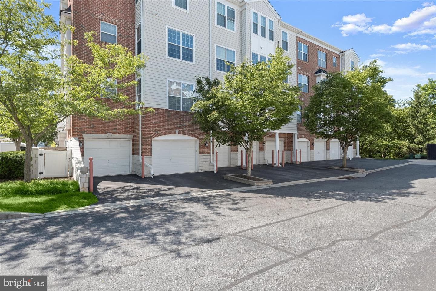 5920 Great Star Drive #301 photo 31