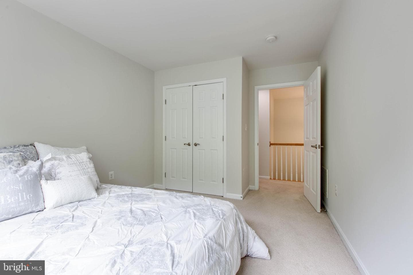 8867 Hub Garth #18 photo 32