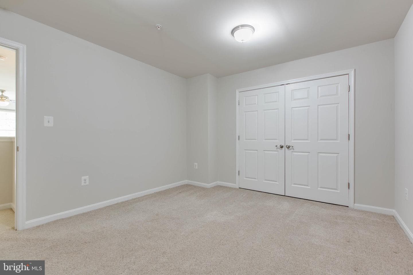 8867 Hub Garth #18 photo 35