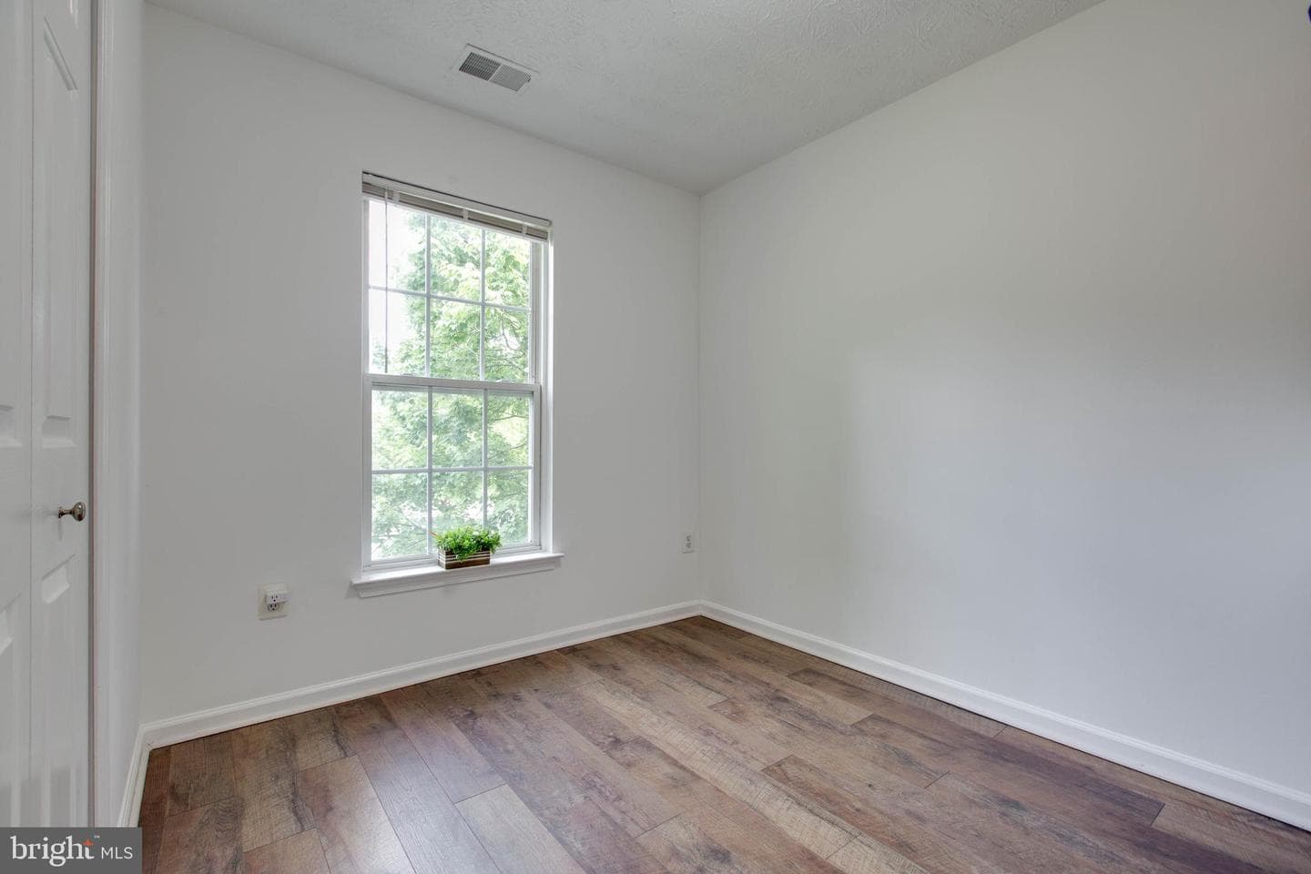 8893 Papillon Drive photo 35