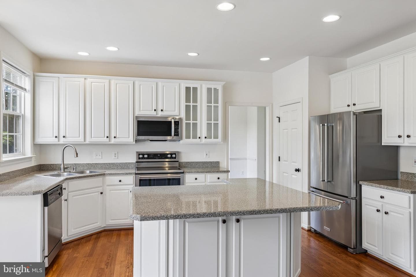 9796 Old Annapolis Road photo 20