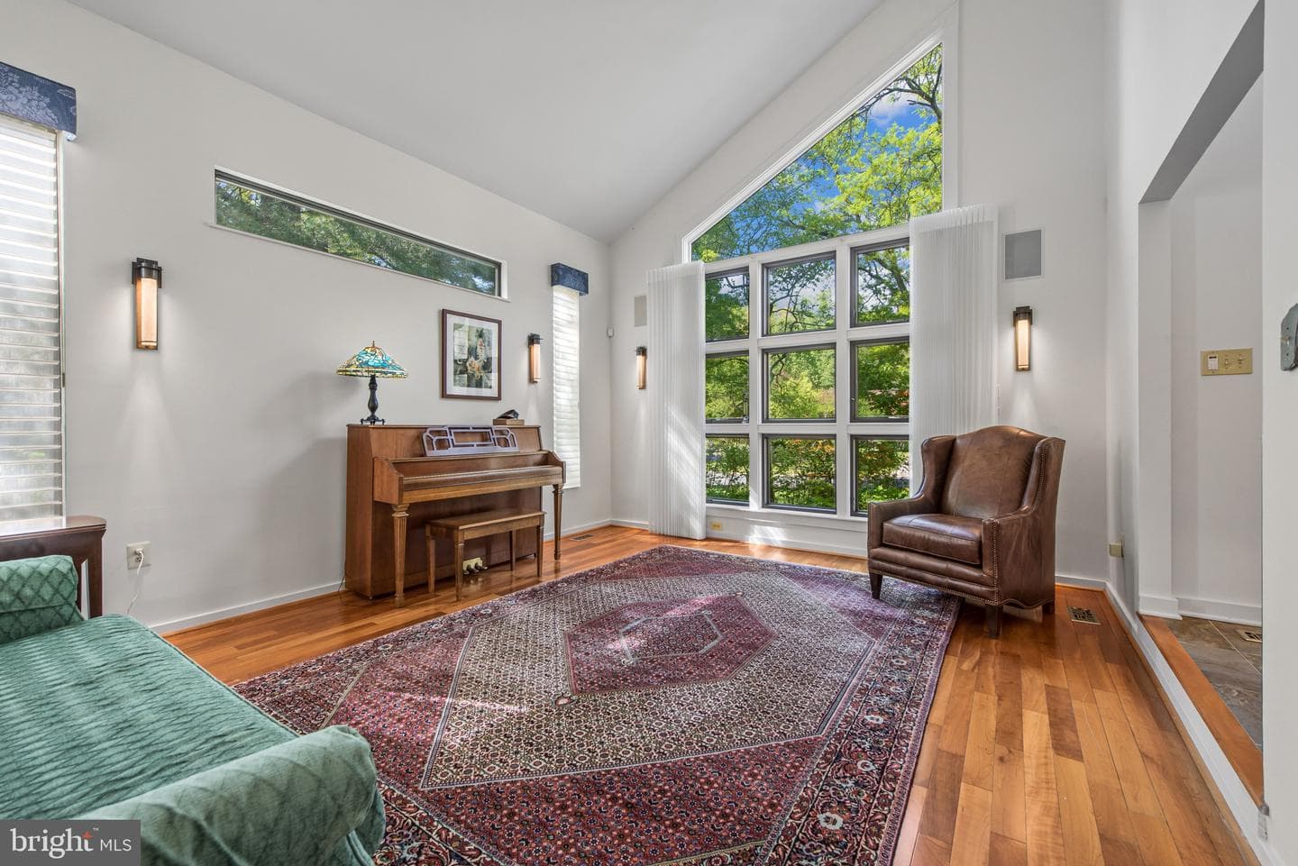 10310 Twinedew Place photo 4