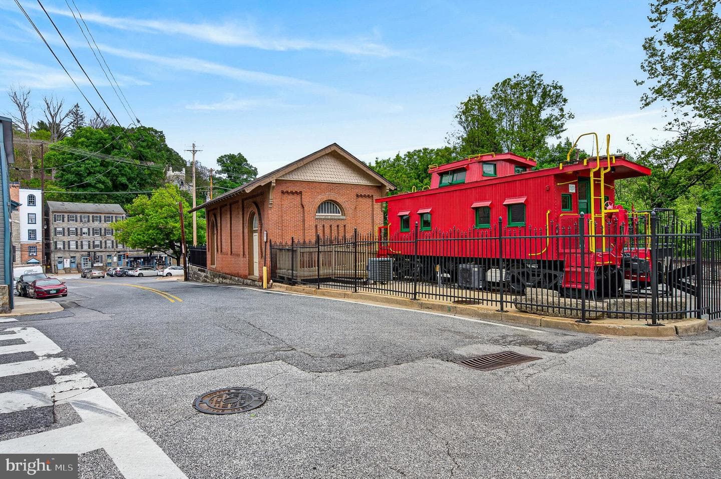 8669 Frederick Road photo 35