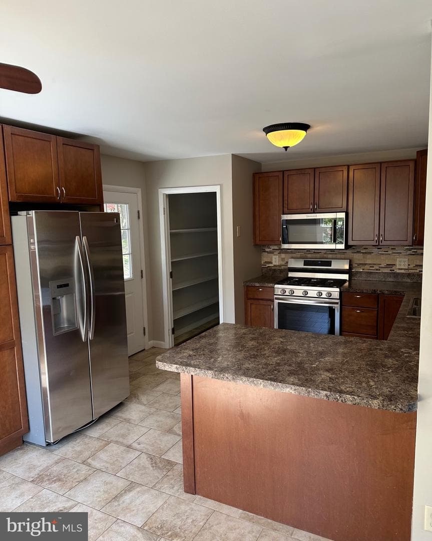 6020 Hanover Road photo 18